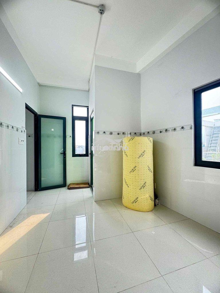 Studio ban công đầy đủ nội thất q8 - Ảnh 2