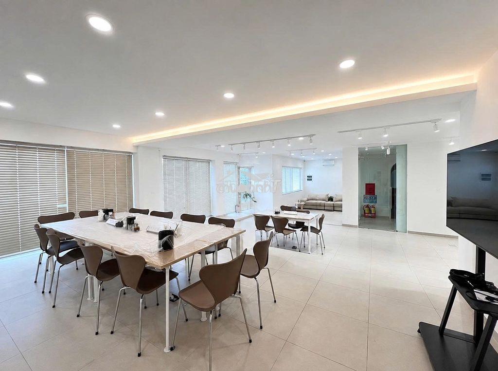Cho thuê nhà mặt tiền mới đẹp bàu cát - tân bình - 14x20m - 77 triệu - 2