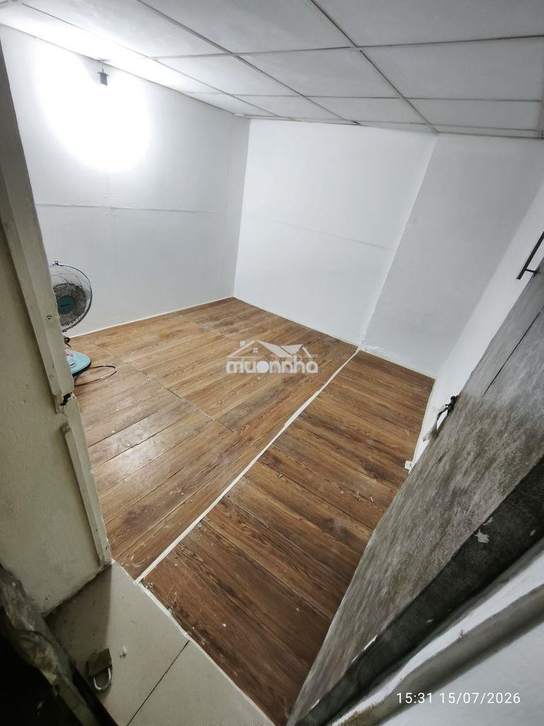 P trệt, bếp, nha wc riêng, sát chợ phạm v hai, bờ kè trường sa,  - 3