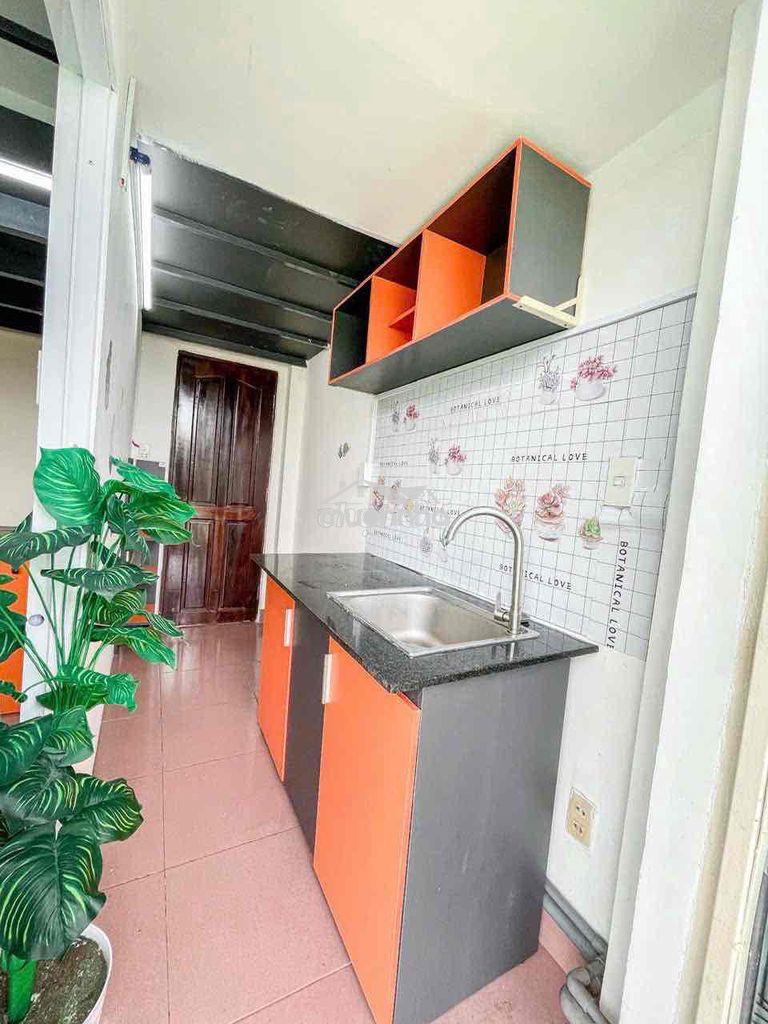 Chính chủ mặt tiền thăng long, tân bình còn trống 1 phòng