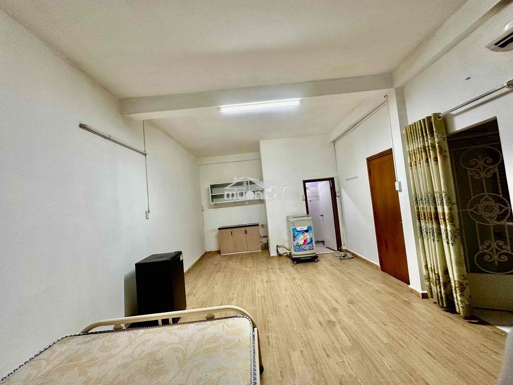 Rẻ - phòng lớn full nt - cộng hoà - trường chinh - giá 4tr5 - Ảnh 2