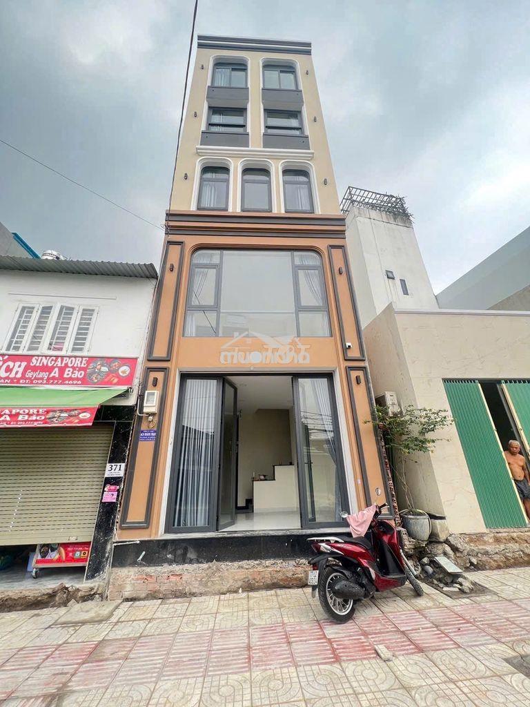 Cho thuê căn hộ mới 100% studio full nội thất, có máy giặt riêng.
