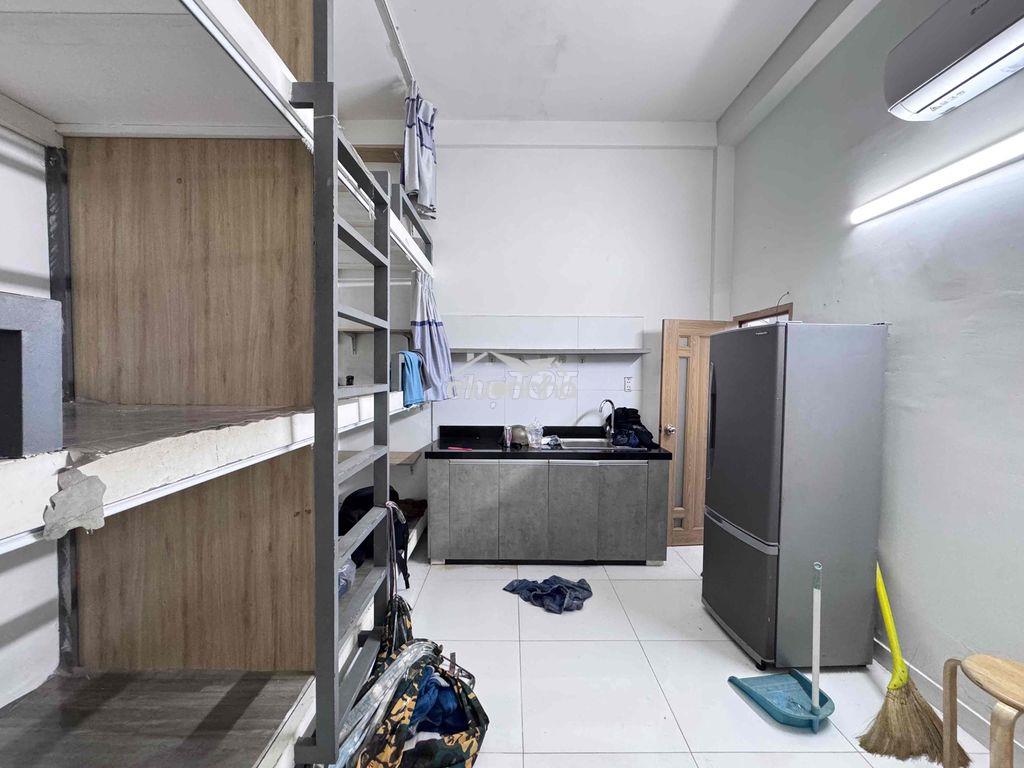 Phòng trọ sinh vien_ 6 giường 20m2 6ng2xe giờ tự do ngay ngã 7 ltt q10 - Ảnh 2