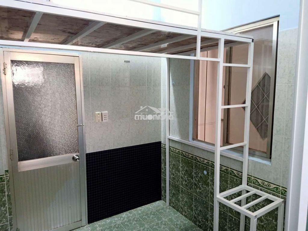 P lầu 2 , cửa sổ có gác,wc riêng,q5,q10,q1, gần nhiều trường đại học  - Ảnh 3