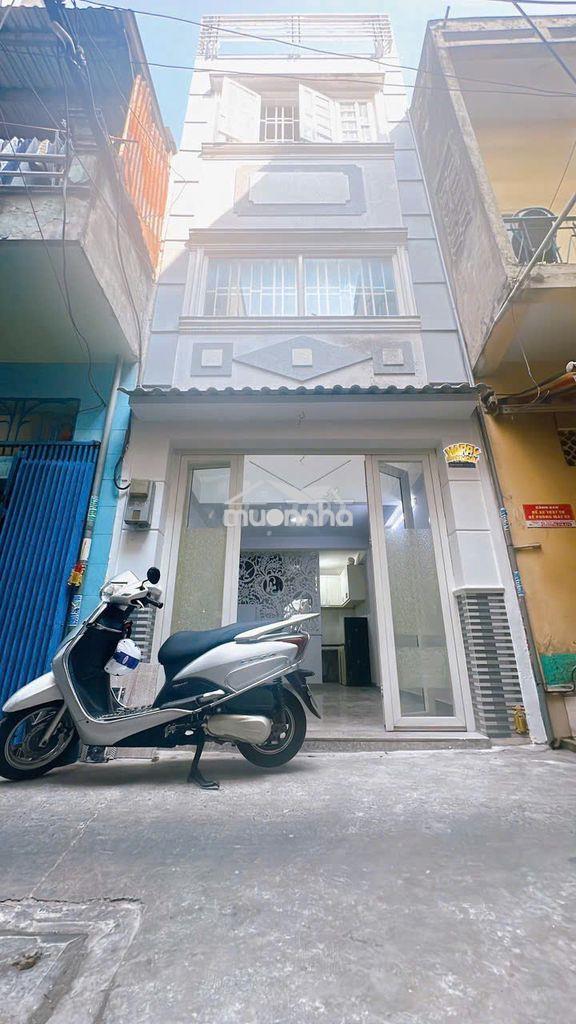 Bạn tìm nhà nguyên căn quận 4 khoảng 11 triệu, 2 phòng ngủ - 4