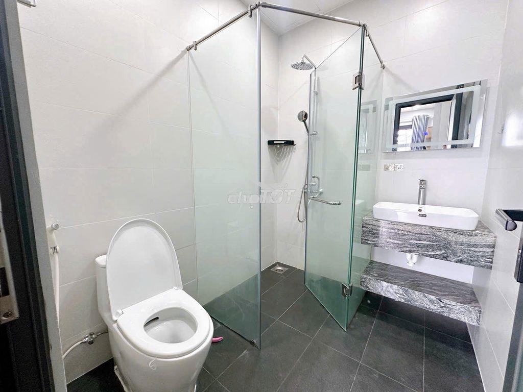 Cho thuê căn hộ quận 4, có ban công rộng - 3