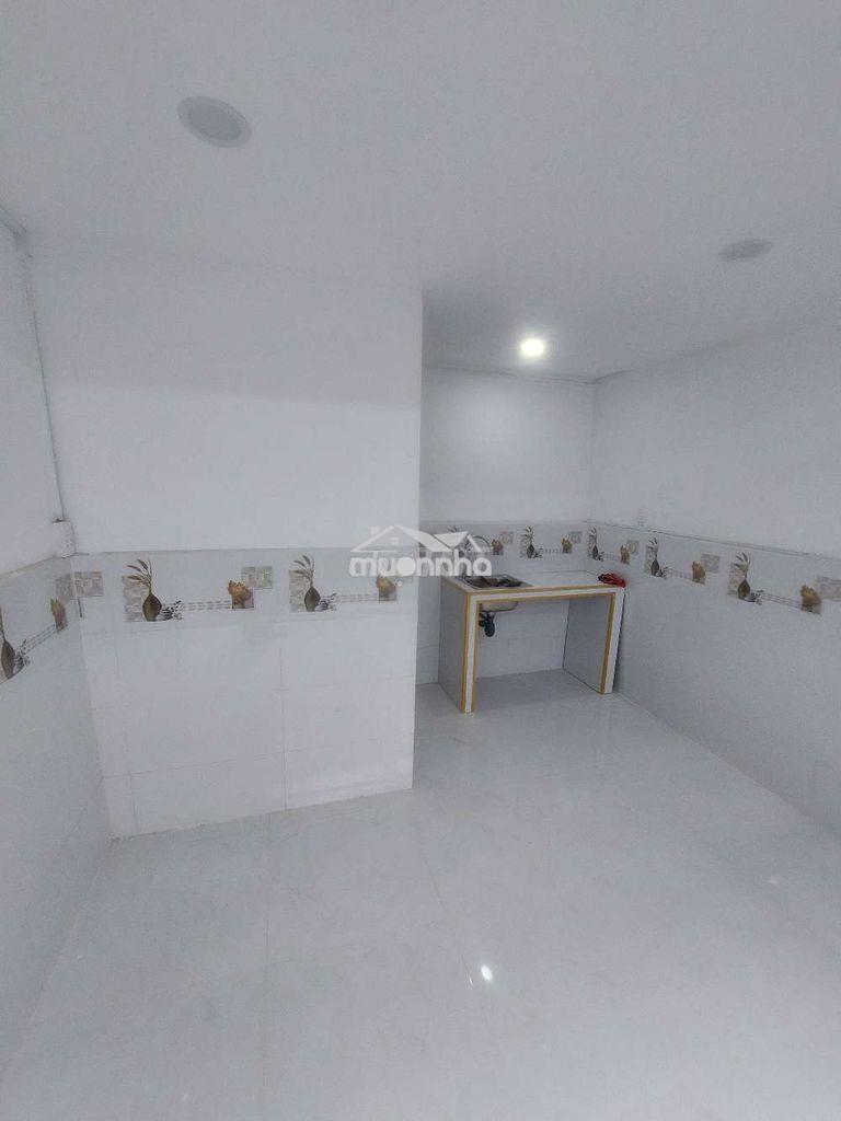 Bán  nhà đường cao lỗ p4.q8 dt.3m×5m } 1 lững  1 phòng 1 toilet hẽm 4m - 2