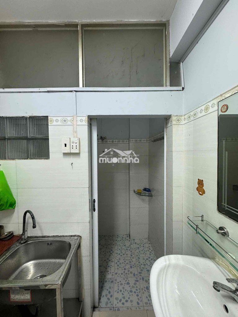 Cho thuê căn hộ mặt tiền đường gần quận trung tâm - 2