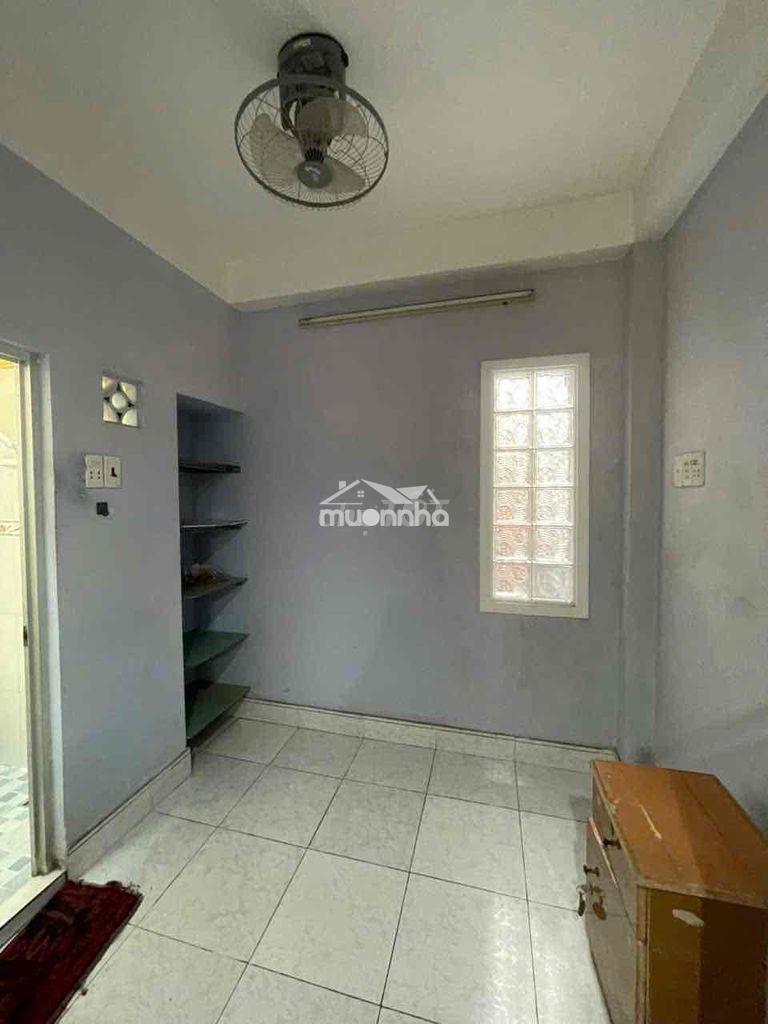 Nhà cho thuê 4 tầng - 4