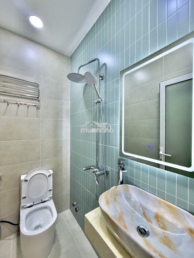 Nhà đẹp ngay chợ bà chiểu, tiệm vàng mi hồng -  4pn - chỉ nhỉnh 5 tỷ - 3