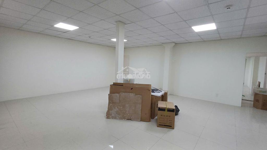 Giá thuê 5$/m2 sàn suốt - gần 300m2 sd - 346 lý thường kiệt, tân bình - 3