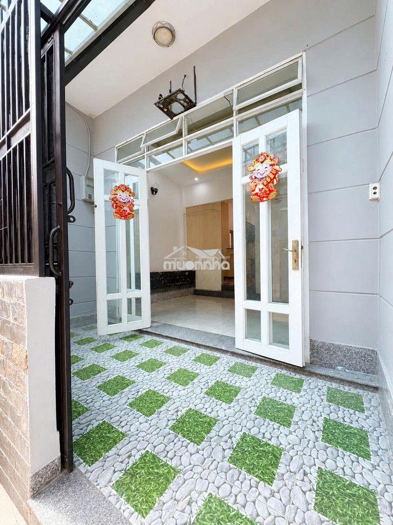 Nam kỳ khởi nghĩa quận 3 - 50m2 ngang 4.3m nở hậu - 4 tầng có pn trệt. - 2