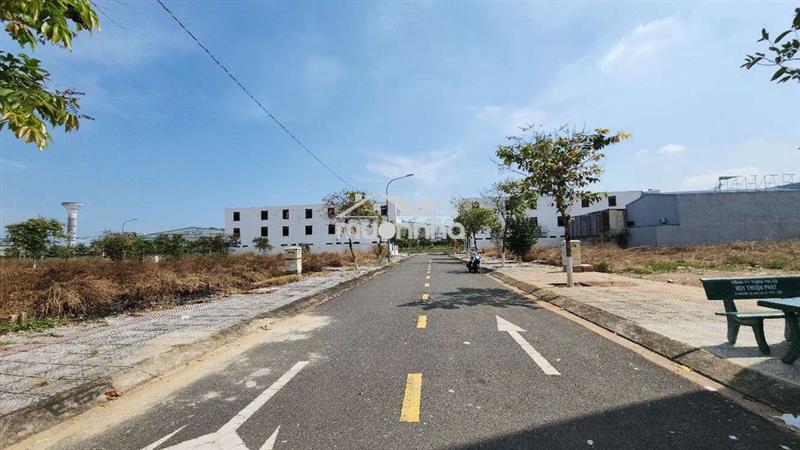 Lô ngộp kđt bàu xéo 95m2, ngay công viên và tttm, chỉ 1ty600
