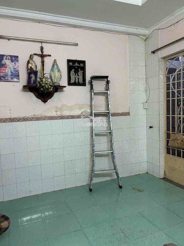 Cho thuê nguyên tầng trêt 50m2, lối đi riêng với lầu 1 - Ảnh 3