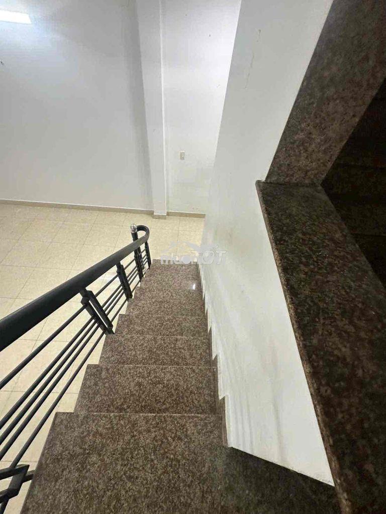 Cho  thuê nhà trệt lầu hẻm oto đ.339, phước long, - 3
