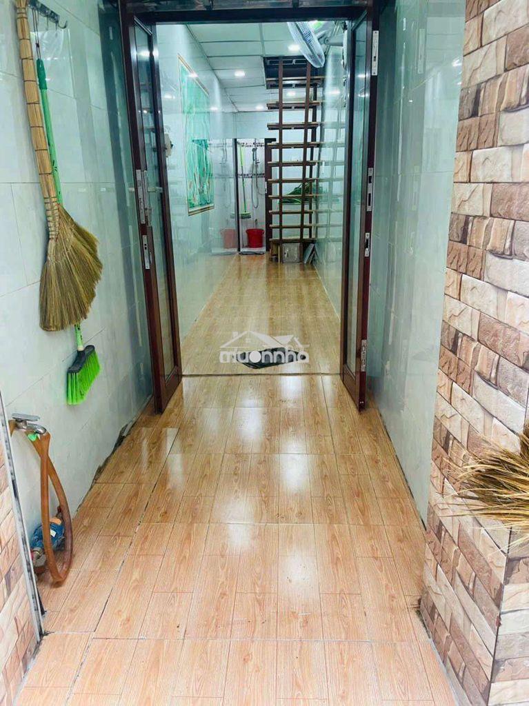 Cho thuê nhà nguyên căn. đường huỳnh văn bánh, phường 11. q phú nhuận  - 3