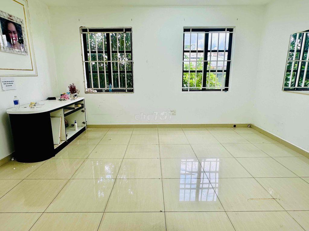 Cho thuê nhà phố cityland 1 hầm 4 lầu. máy lạnh chỉ 43triệu (bao thuế) - 3