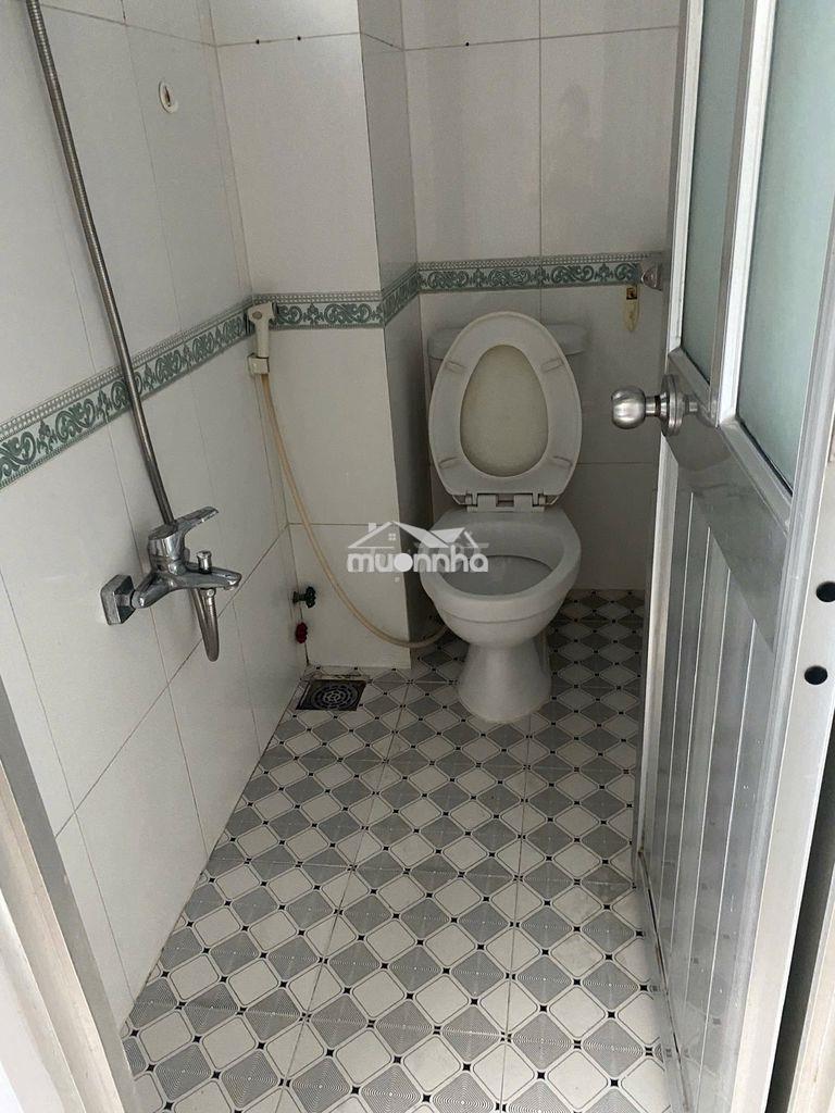 Cho thuê phòng trọ đường cao thắng q10 - Ảnh 4