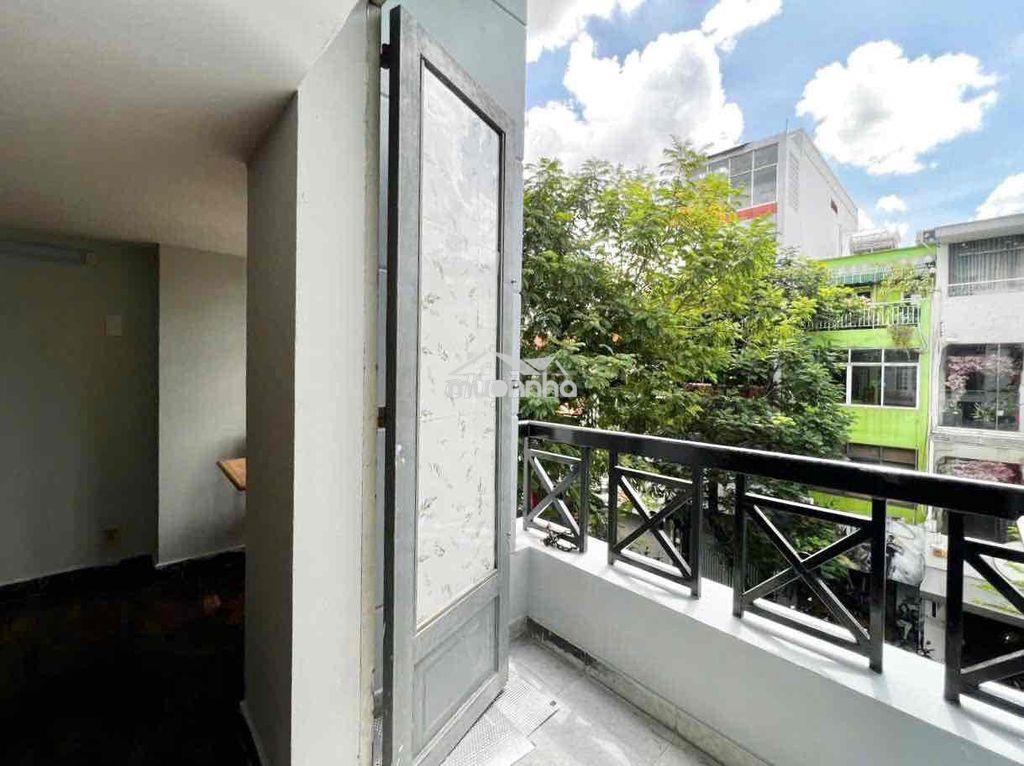 Cho thuê phòng trọ ở được 3 người - balcony - đh isb - chợ tân định - Ảnh 4