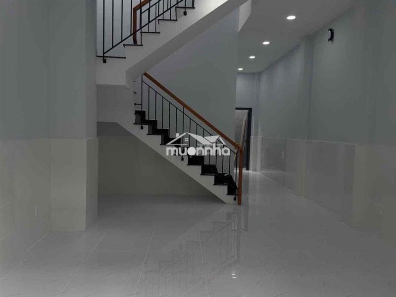 Nhà thuê 4.5x15m.1 lầu.hẻm 5m lê văn quới.giá:14tr