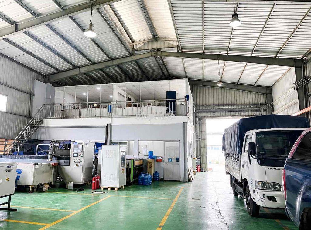 Xưởng 1.500m đường lớn có bãi xe và văn phòng - 3