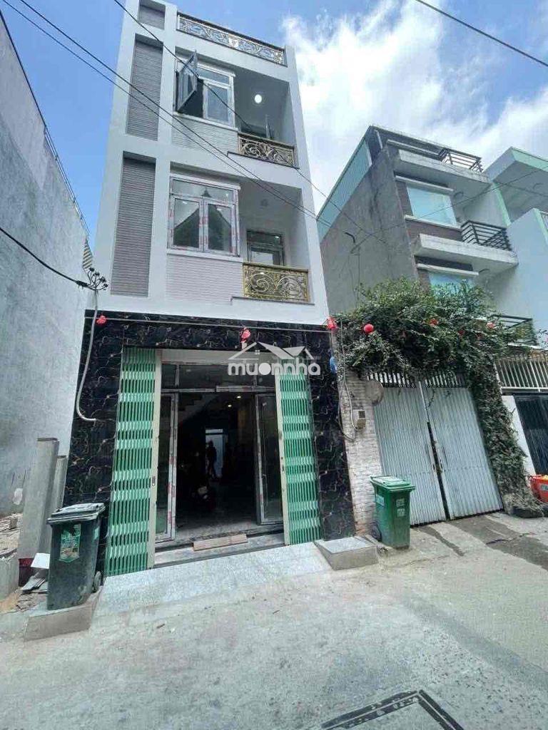 Nhà mới xây chưa ai ở gần vincom - ngã 4 thủ đức - 3lầu 4pn 5wc