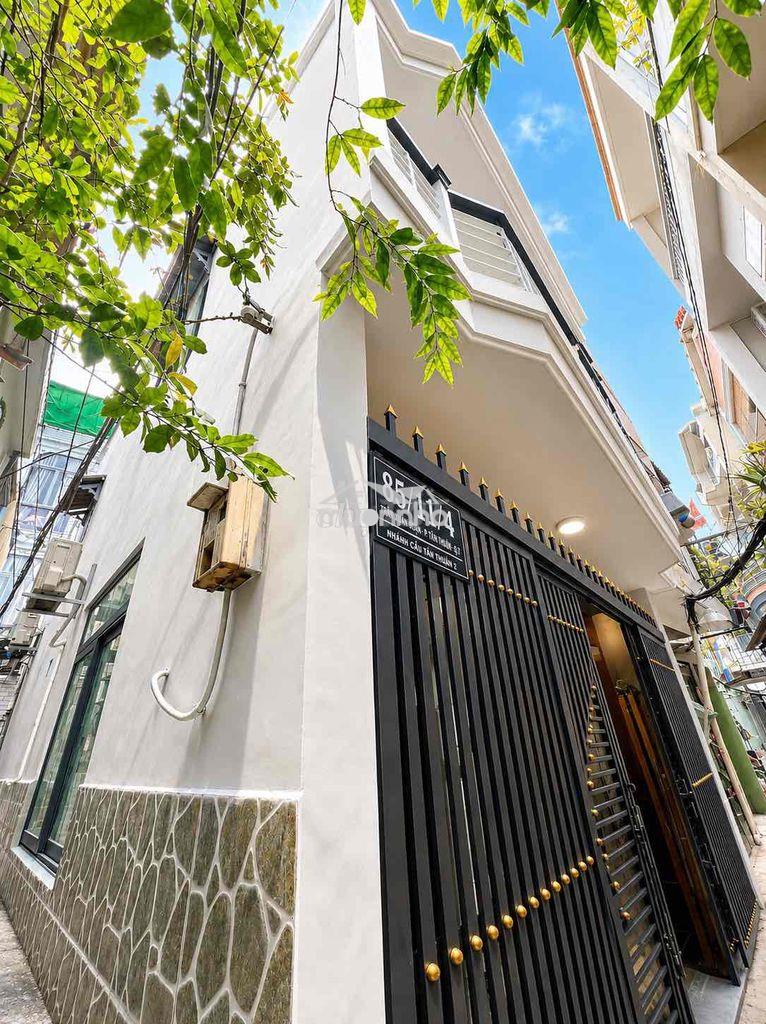 Nhà đẹp không hạt bụi – ngang 5,2m - 2