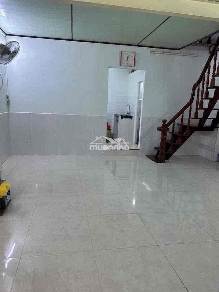 Nhà mới 1 trệt 1 gác, có cửa sổ ban công. nguyễn trọng tuyển tân bình - 2