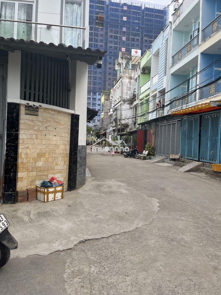 Cho thuê nhà nguyên căn đường lê văn lương hẻm xe tải 4pn 3wc giá 8tr - 3