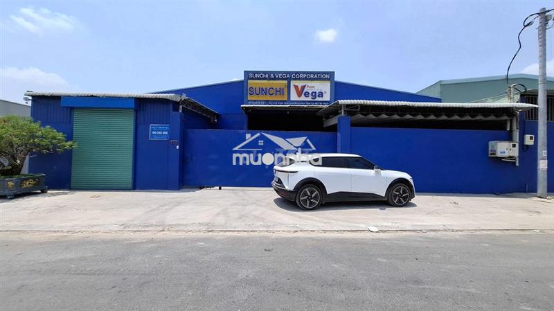 Bán nhà xưởng 20x45, xây full, mặt tiền nguyễn thị ly, gần ngã 3 giồng