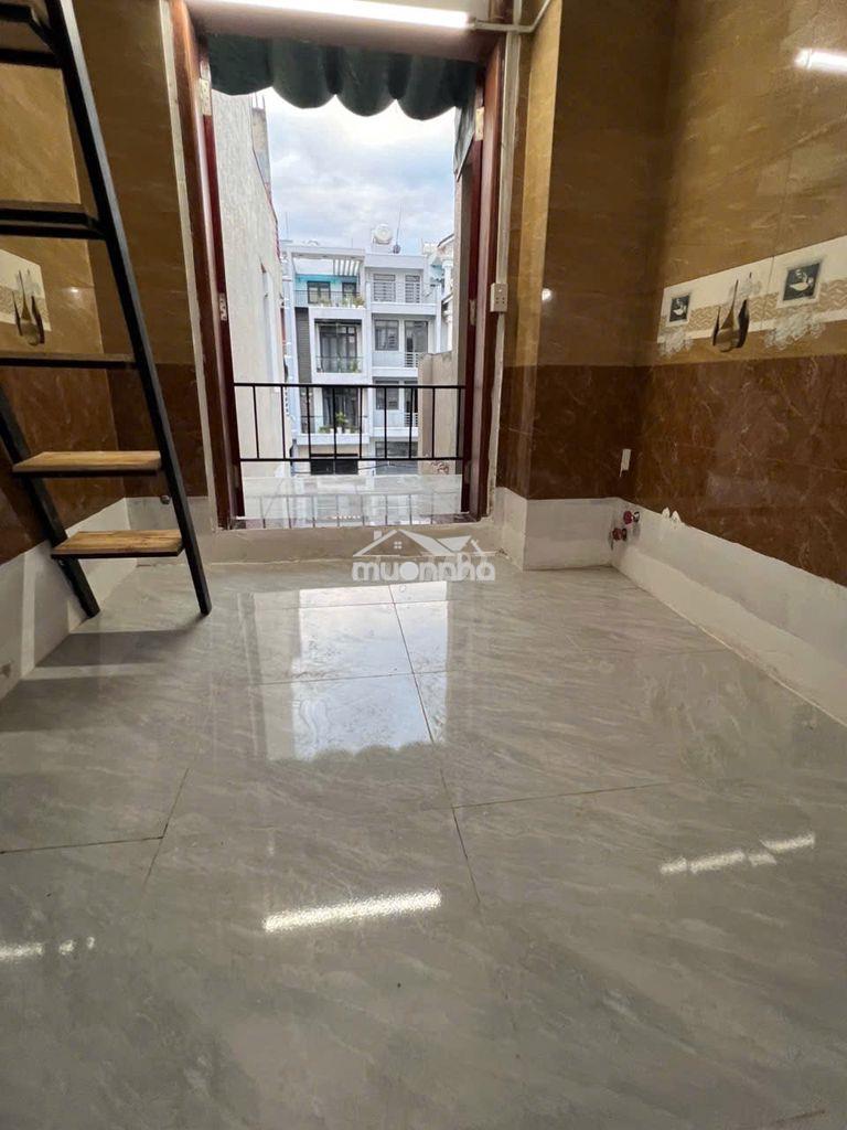 Phòng cho thuê có gác tầng trệt thoáng phòng mới gần cv làng hoa - 4