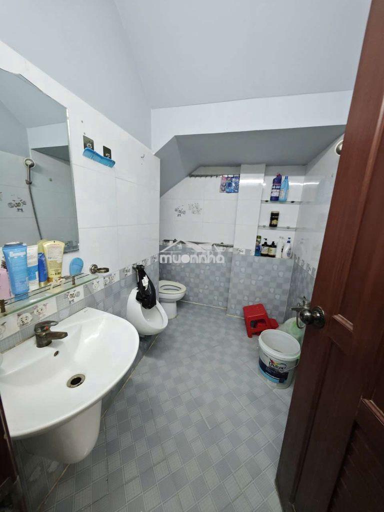 Nhà 3 tầng - 3pn, 2wc - đường xe hơi - 4