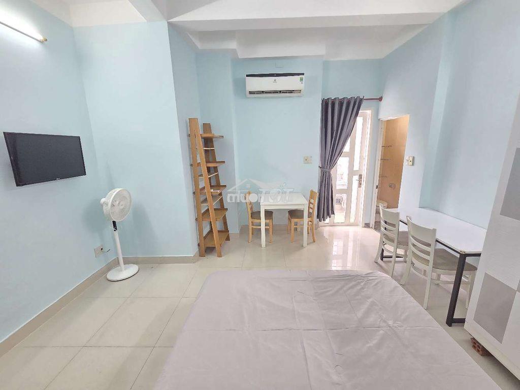 Chính chủ. đủ nội thất, ban công bếp, 35m2. tự do, gần hutech, kinh tế - 3