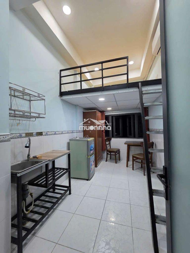 Cho thuê phòng duplex 30m2 - cửa sổ bao sáng và mát -  gần đh văn lang