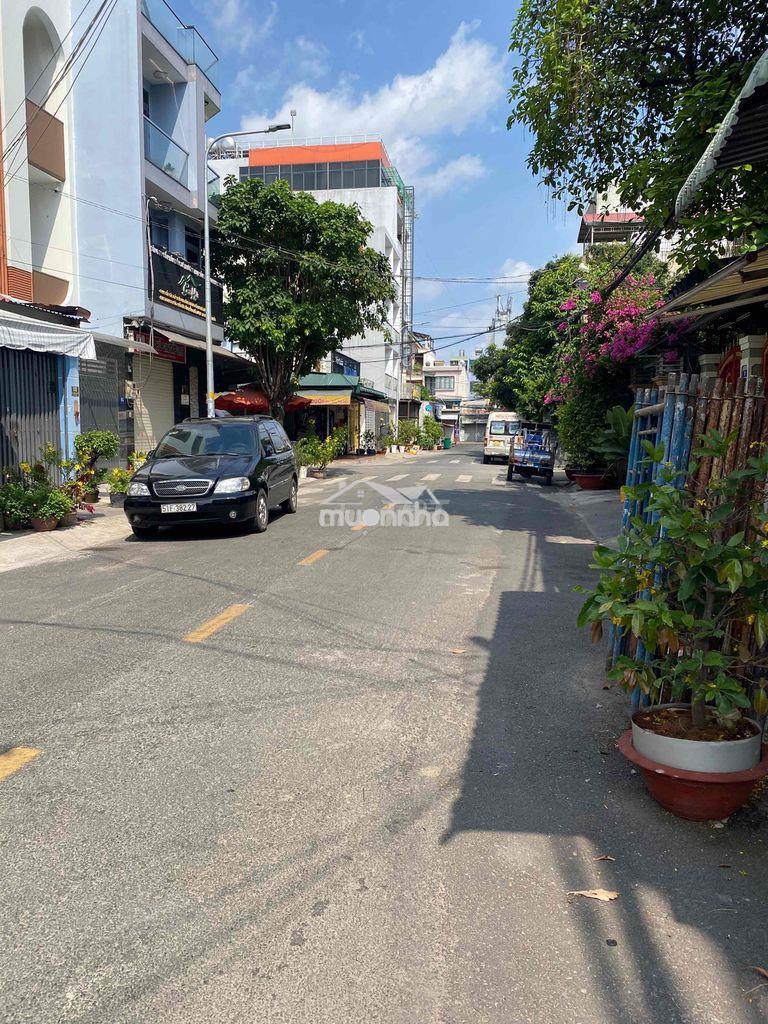 Chủ kẹt bán gấp mtnb đường lê sao. 4.5m x 18m. nhà 3 tấm