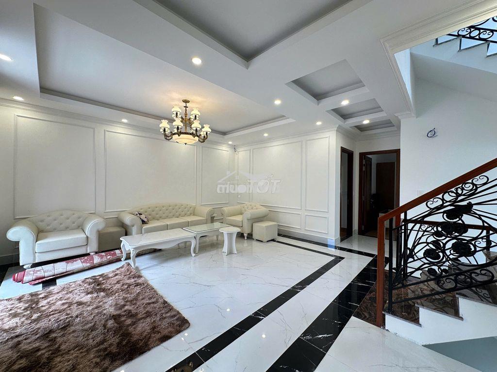 Bán biệt thự kiến trúc cổ điển 272 m2 khu royal - villa mănglin p7 - 2