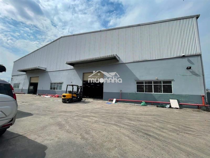 Cho thuê 6.358m2 nhà xưởng trong kcn tân uyên - bình dương