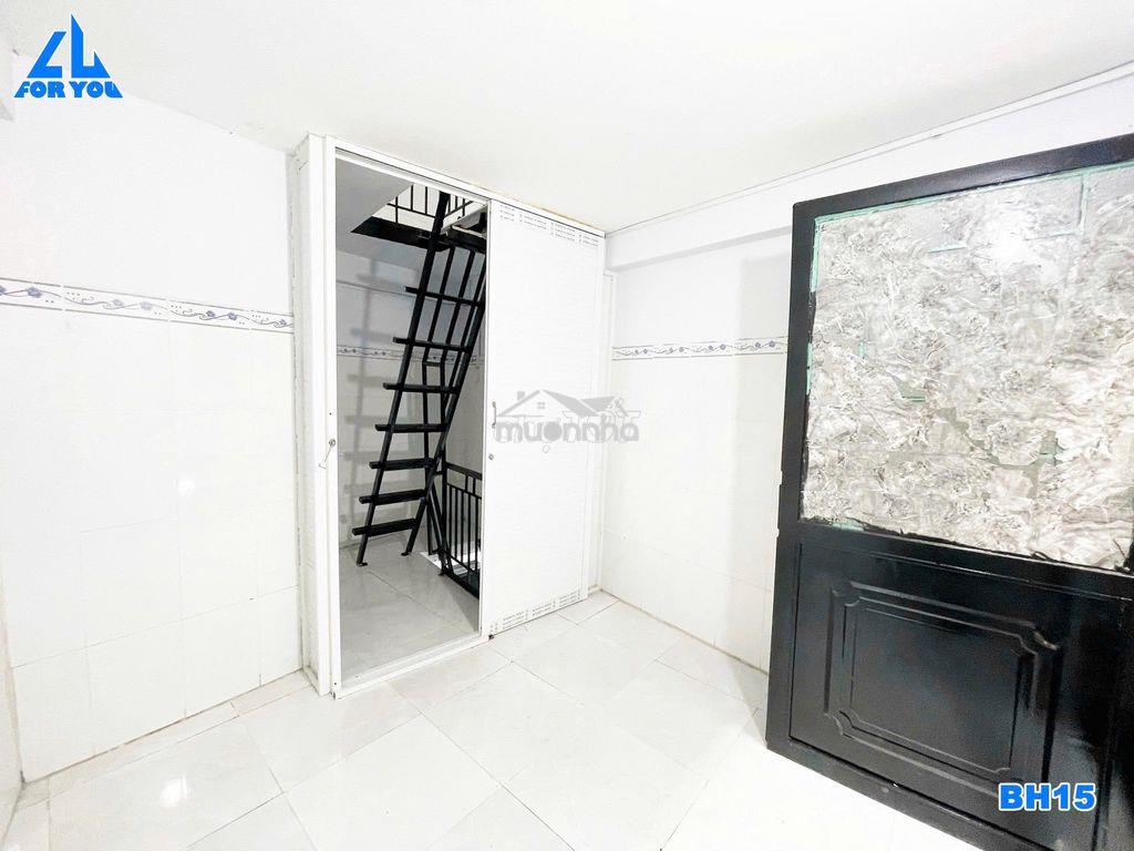 Nhà nguyên căn 3 lầu - 2wc -  có lối đi riêng gần chợ bình thành - Ảnh 4