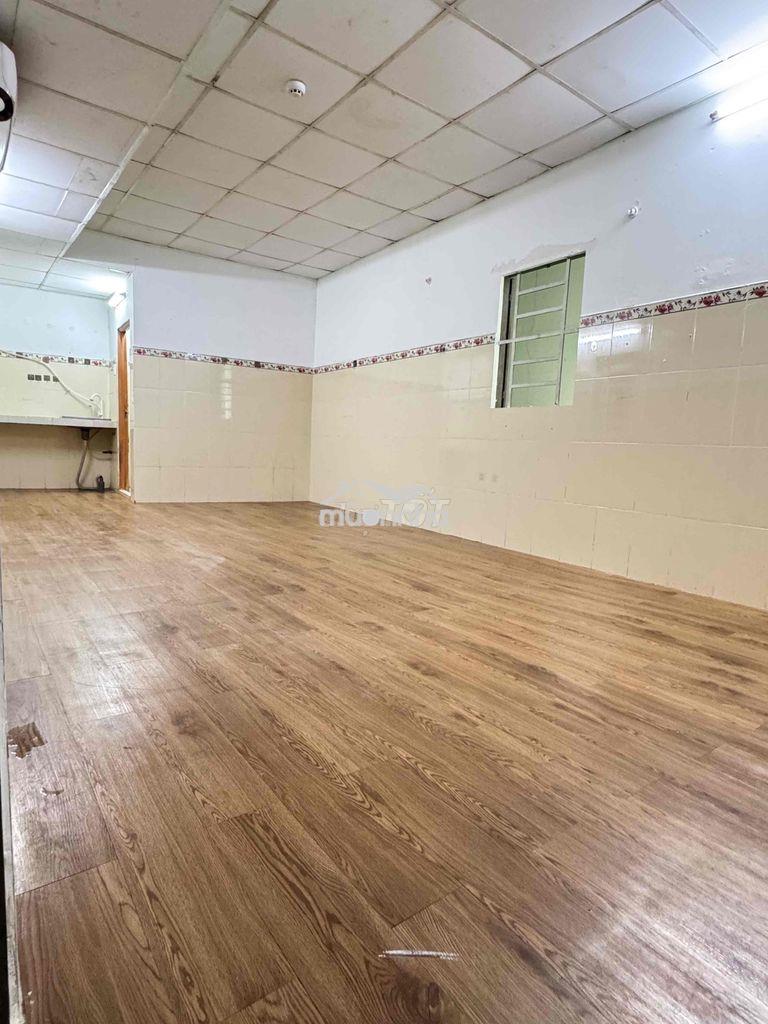 Phòng trọ - sẵn máy lạnh - 2