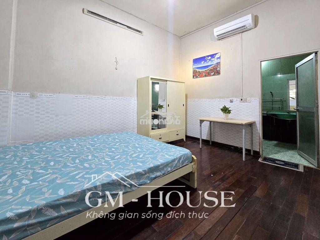 1 phòng ngủ 40m2, đầy đủ nội thất, ngay ngã tư hàng xanh - Ảnh 2