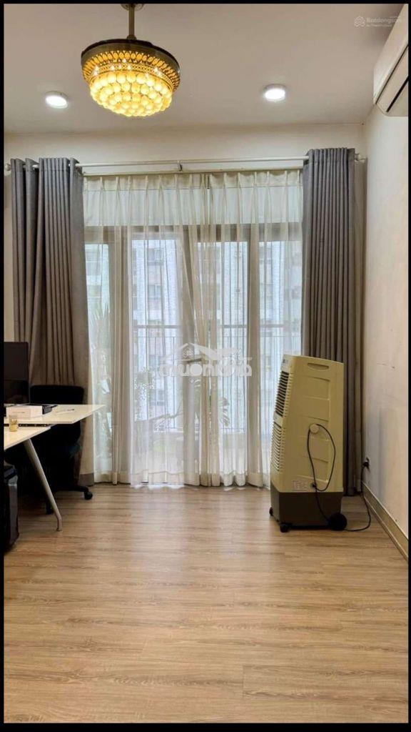 Cho thuê 2pn luxgarden, gần full nội thất, 9 triệu - 4