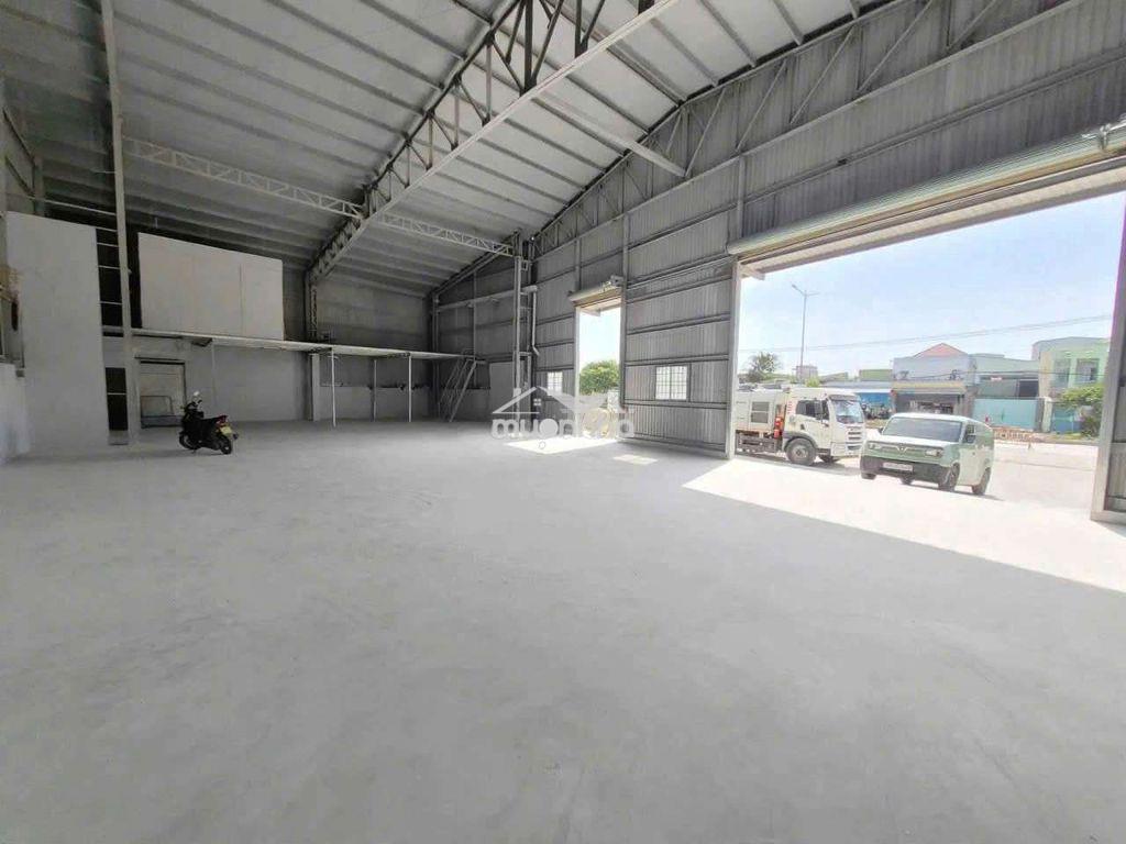 Chính chủ cho thuê xưởng mt ql13 thuận an.  dt: 300m tạo - 2