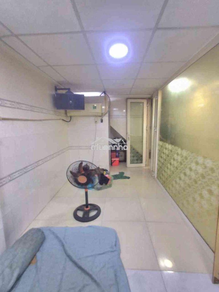 Bán nhà :đường cách mạng tháng 8 p7 tân bình, 20m2 ,3 tầng ,giá 2.8tỷ  - 2