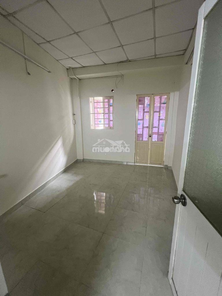 Cho thuê nhà mới  hẻm ba gác thông  quận 6 - 4