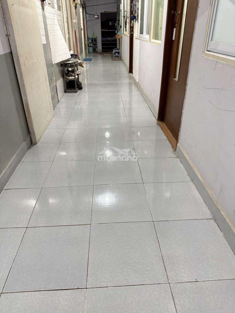 Phòng nhỏ cho người độc thân ít đồ không nấu ăn - Ảnh 3