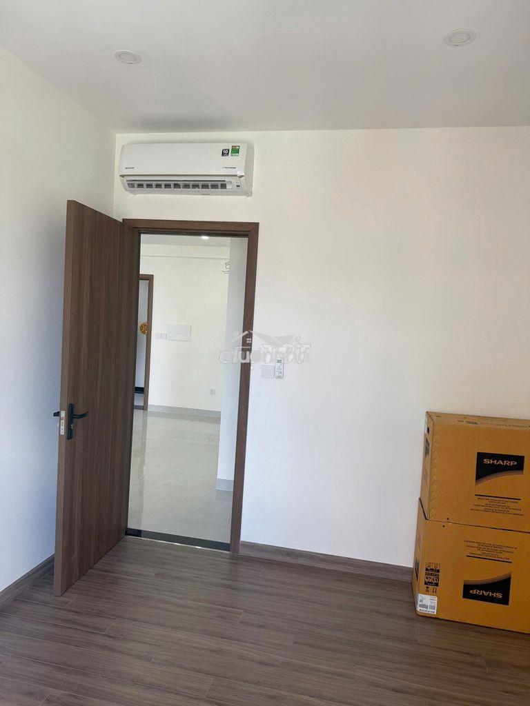 Cho thuê căn hộ 2pn đã lắp 2 máy lạnh view sông, ban công rộng - Ảnh 2