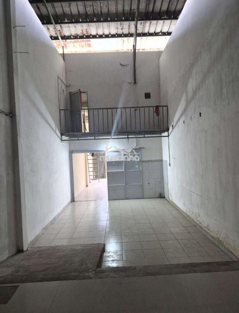 Nhà thích hợp thuê ở ,làm nghề ,làm kho ok  - 2