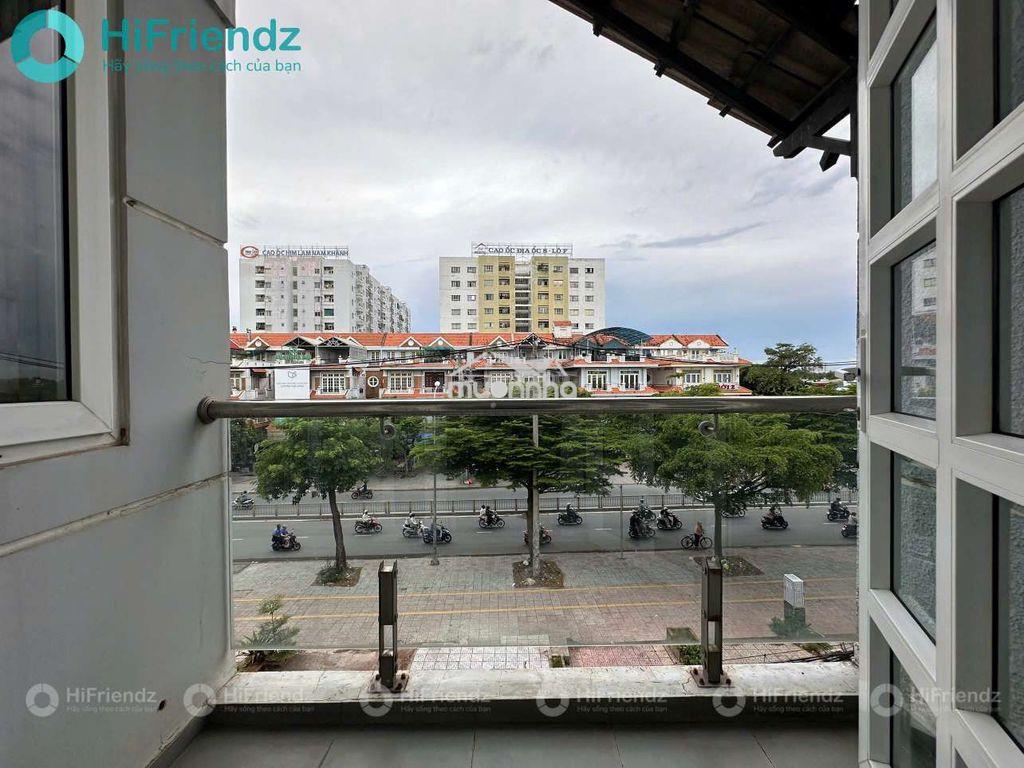 Studio full nt ban công full kính - Ảnh 3