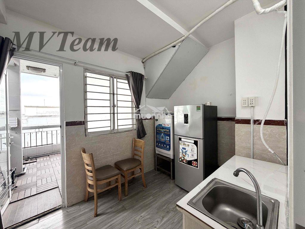 Cho thuê penhouse thang máy - mặt tiền - quận 10 - 1pn - 1pk - 1 sân - Ảnh 2