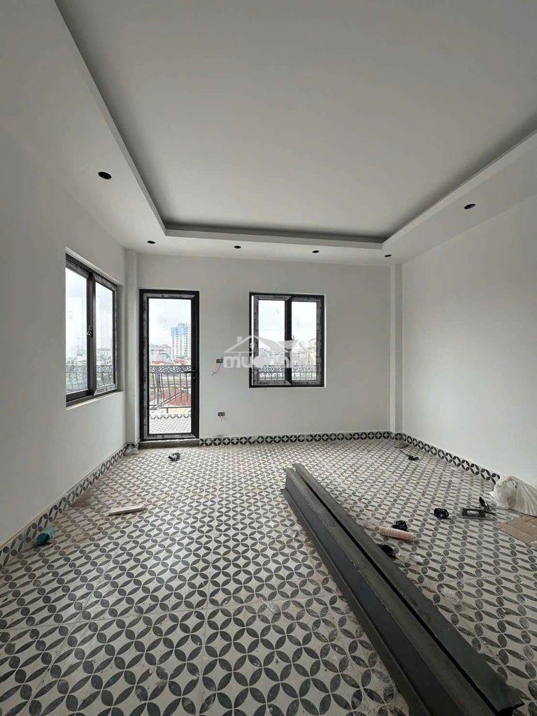 Nhà hoàng mai - phân lô oto tránh - 75m² - 6 tầng- t.máy - mt: 8,5m - 4
